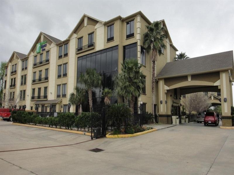 Holiday Inn Express And Suites Houston North - Iah Area By Ihg Exterior foto