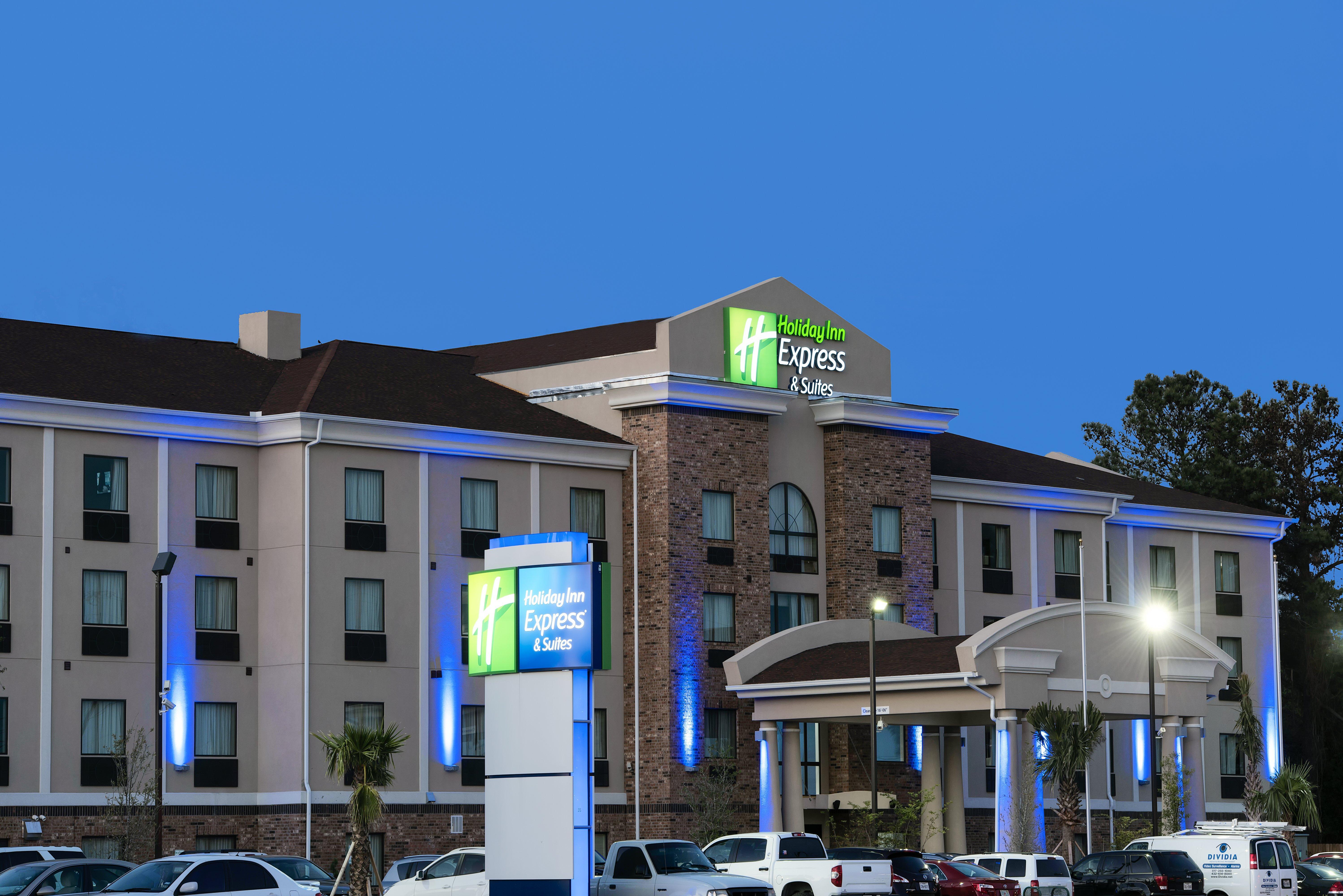Holiday Inn Express And Suites Houston North - Iah Area By Ihg Exterior foto