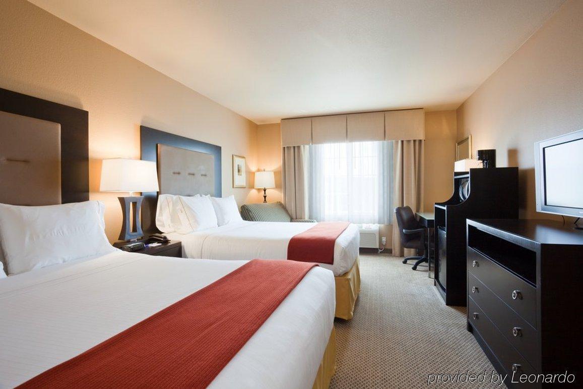 Holiday Inn Express And Suites Houston North - Iah Area By Ihg Exterior foto